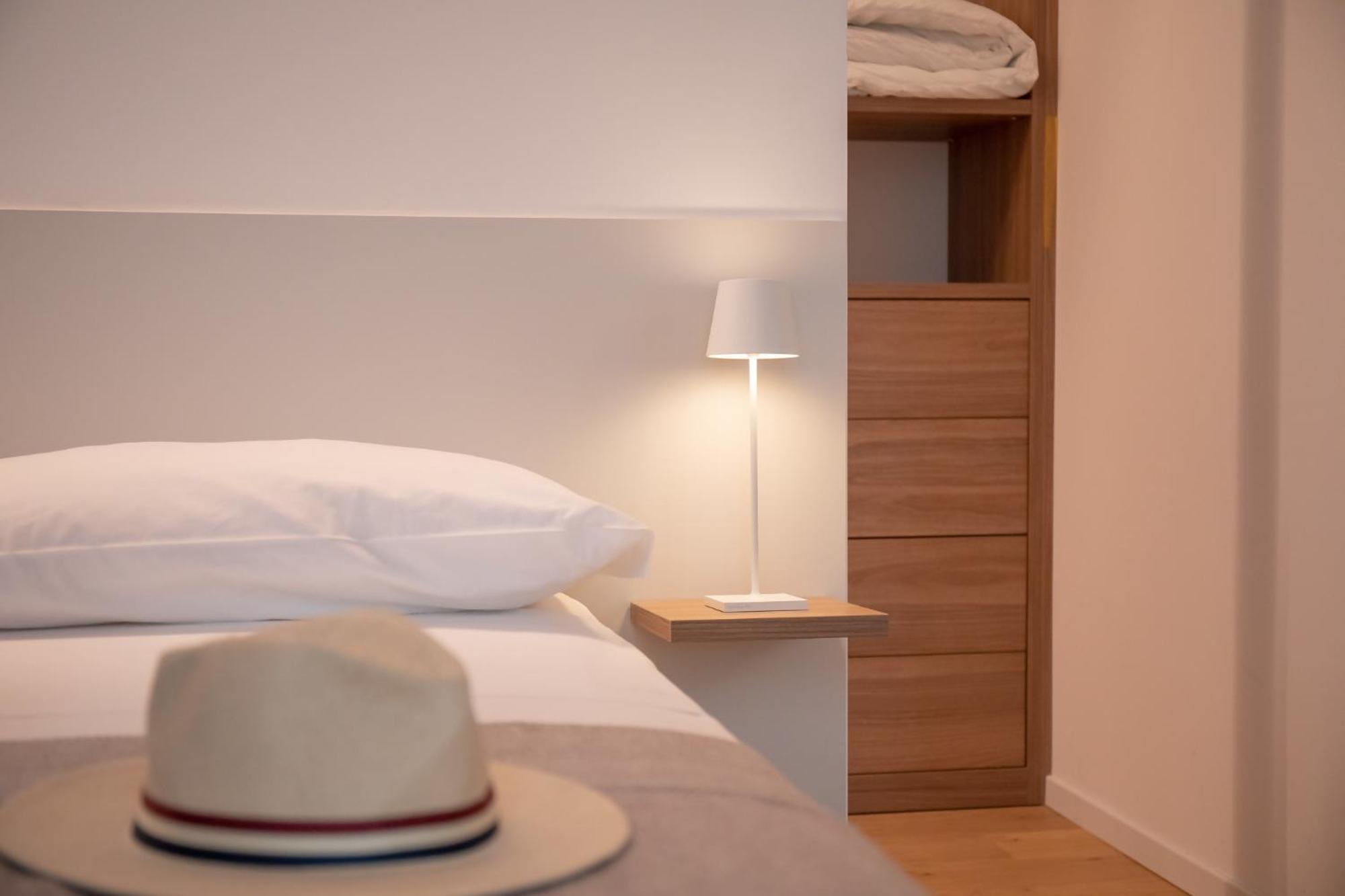 Amendola City View Apartments Suite Romantica Como Ngoại thất bức ảnh