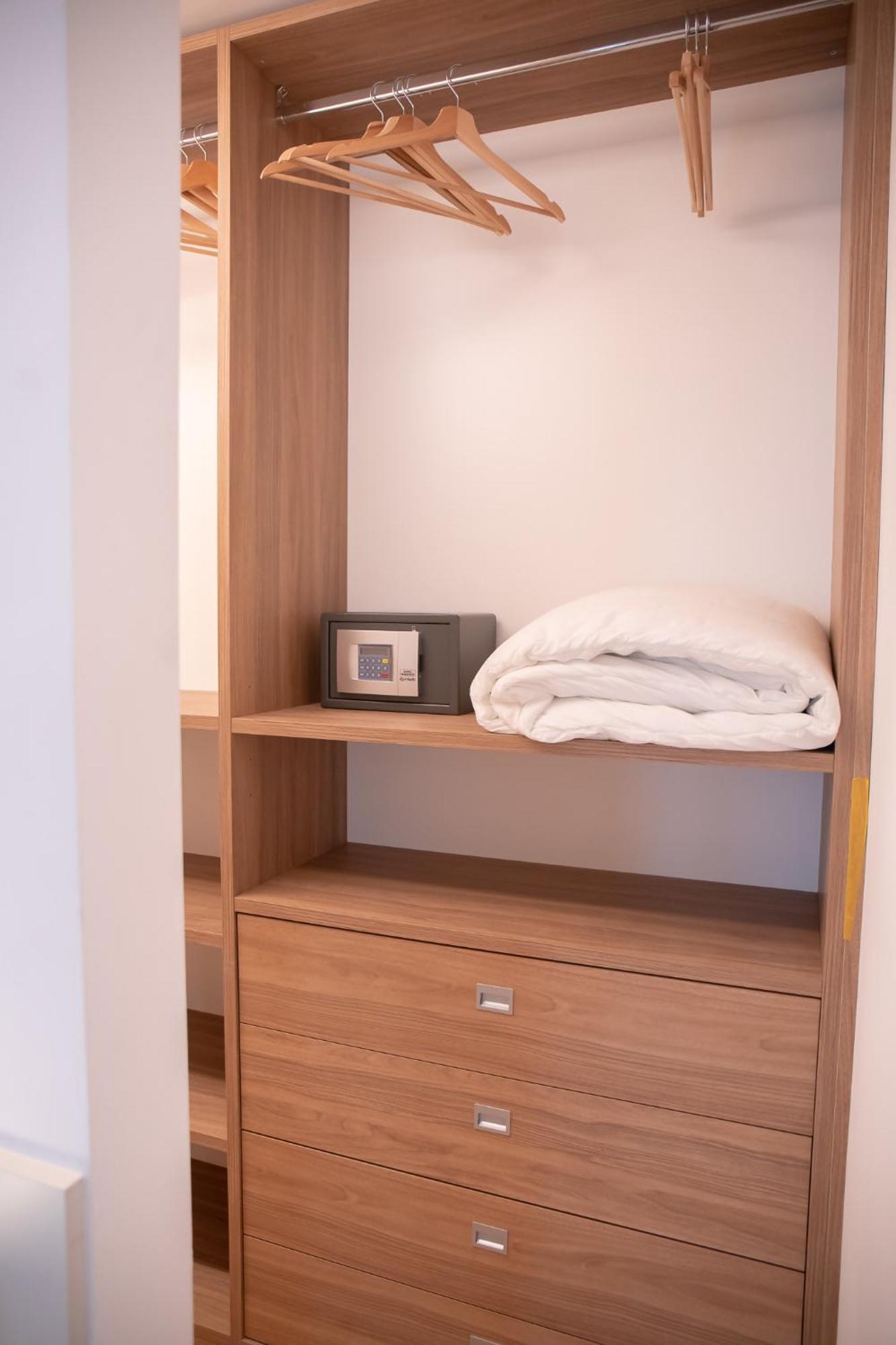 Amendola City View Apartments Suite Romantica Como Ngoại thất bức ảnh