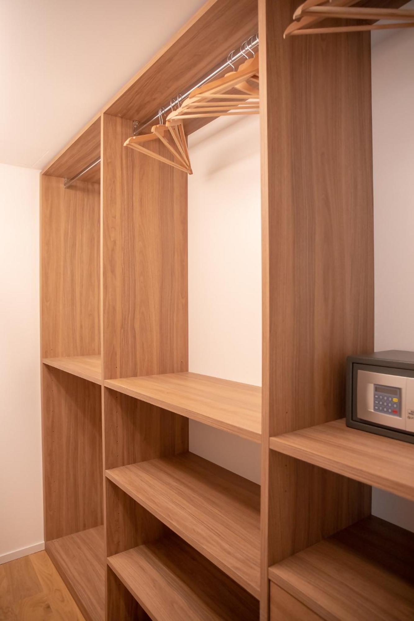 Amendola City View Apartments Suite Romantica Como Ngoại thất bức ảnh
